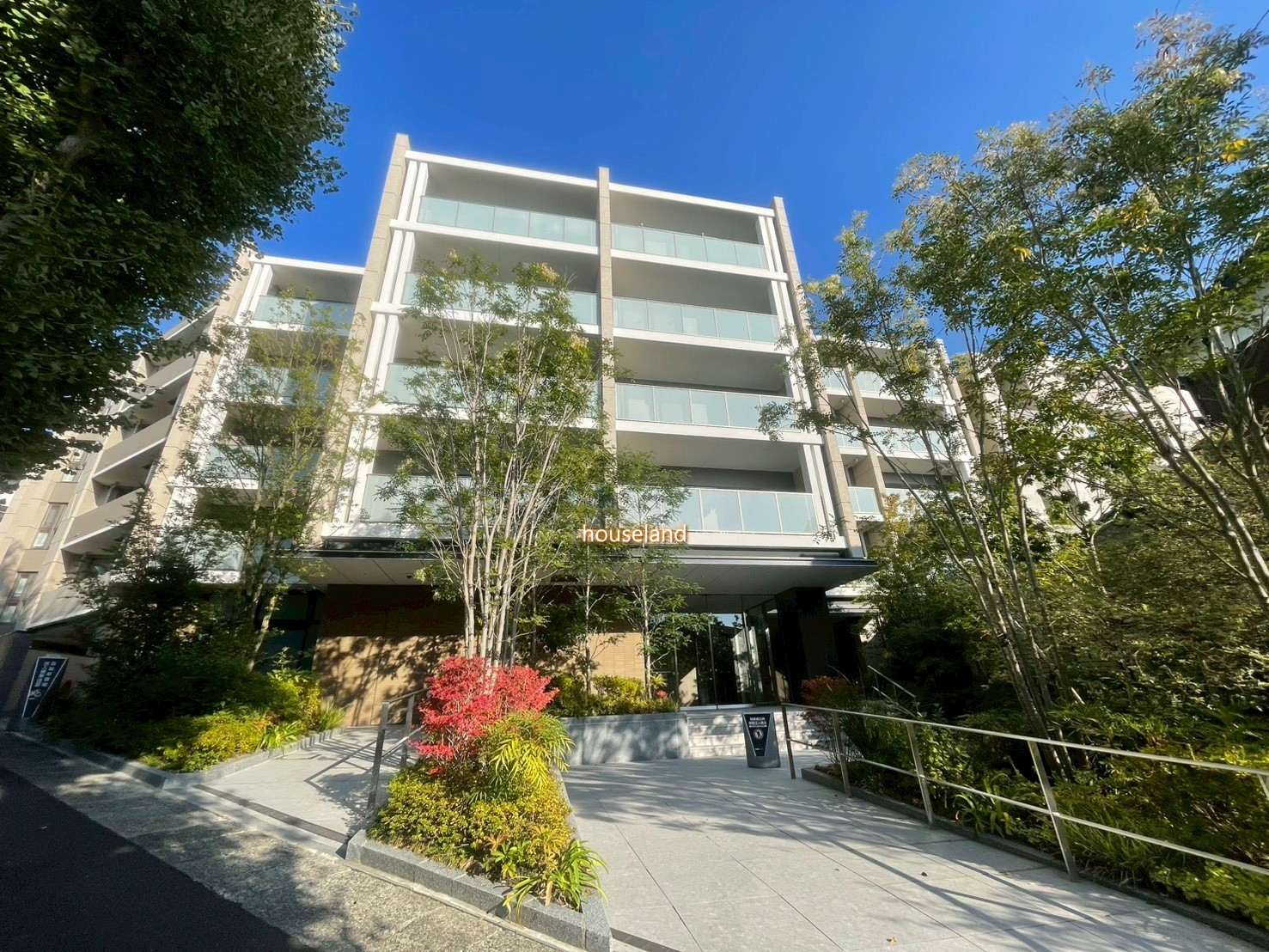 建物外観　記載の無料通話でリアルタイムな空室状況をお伝えいたします