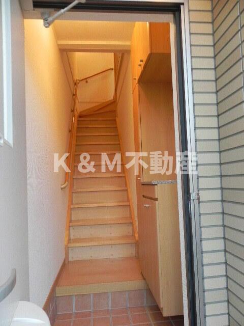 玄関　落ち着いた玄関です