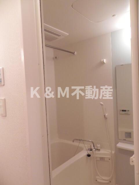 バス・シャワールーム　?