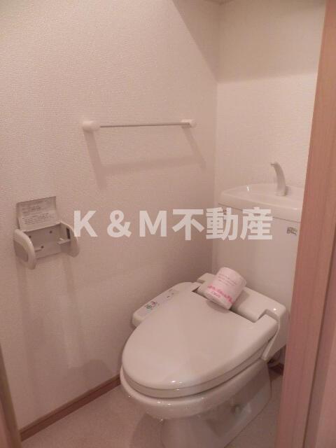 トイレ　コンパクトで使いやすいトイレです