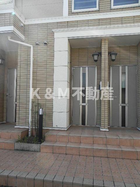 エントランス　清潔なエントランスです