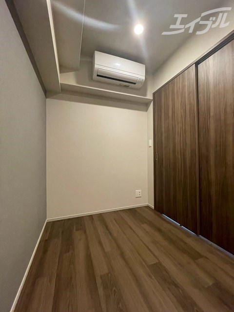 その他部屋・スペース　洋室にもエアコン付きです！