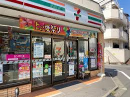 コンビニ　セブンイレブン 高田馬場3丁目中央店（コンビニ）まで371m