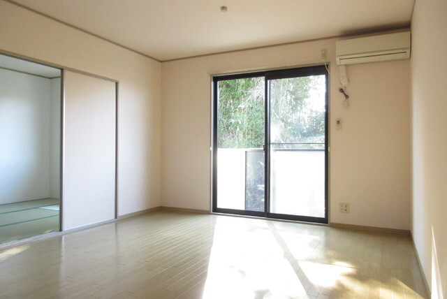 居室・リビング　ＬＤＫ１２帖