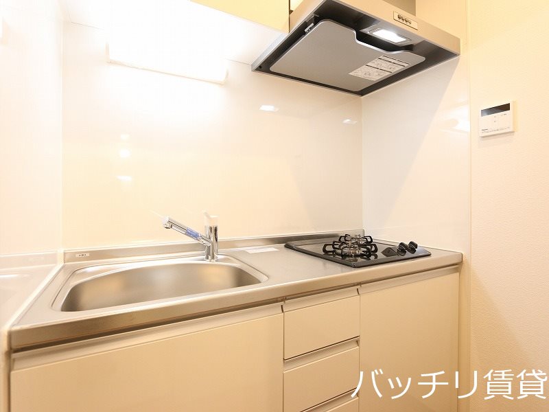 キッチン　画像は同シリーズタイプの為、参考写真になります。