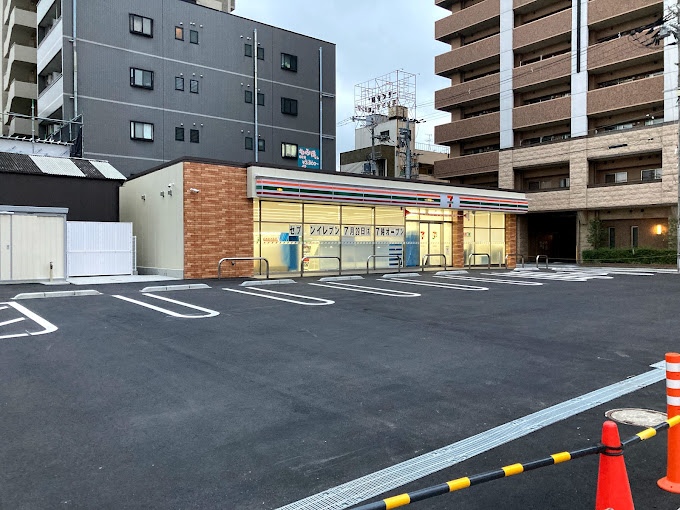 コンビニ　セブンイレブン 堺大町東3丁店（コンビニ）まで279m