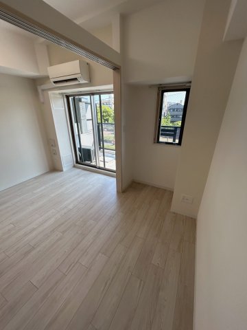 その他部屋・スペース　使い勝手のいい寝室です