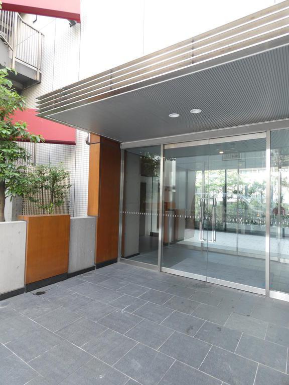 エントランス　エントランス