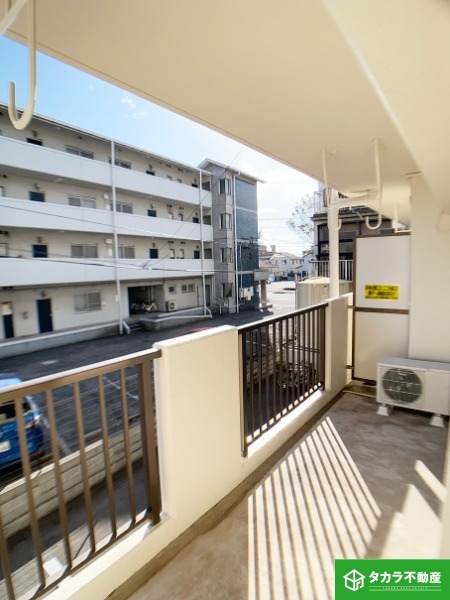 バルコニー　画像は２０３号室