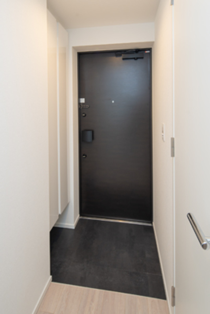 玄関　※写真は同タイプ住戸です。
