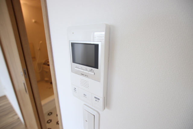 セキュリティ　※他号室参考写真※　安心のＴＶモニター付きドアホンです