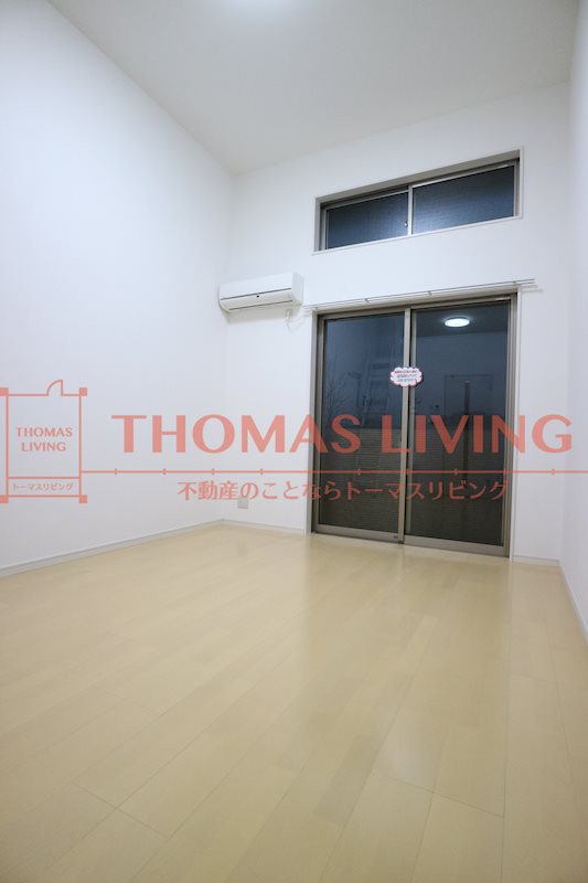 居室・リビング　日当たり良好です。