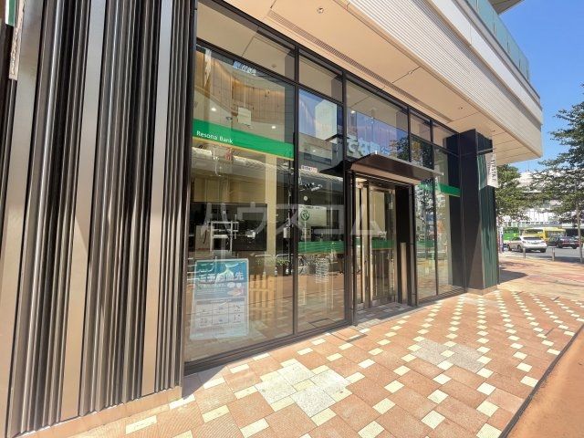 銀行　りそな銀行 小岩支店（銀行）まで483m