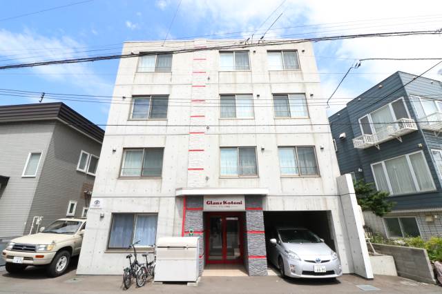 駐車場　オシャレな外観です♪