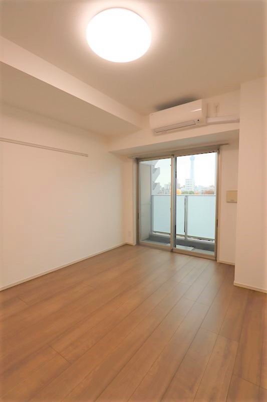 居室・リビング　※別部屋参考写真