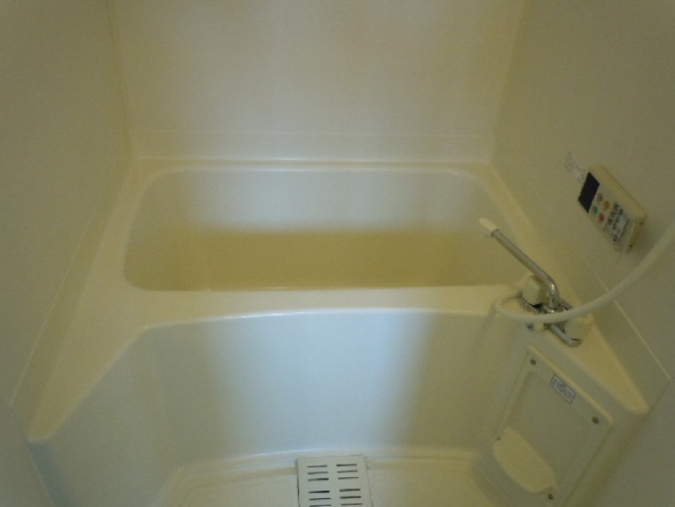 バス・シャワールーム　※別部屋参考写真