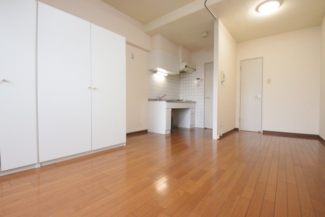 居室・リビング　※別室の参考写真の為、現況優先です。