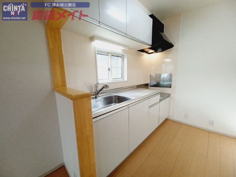 キッチン　同タイプ部屋写真です。
