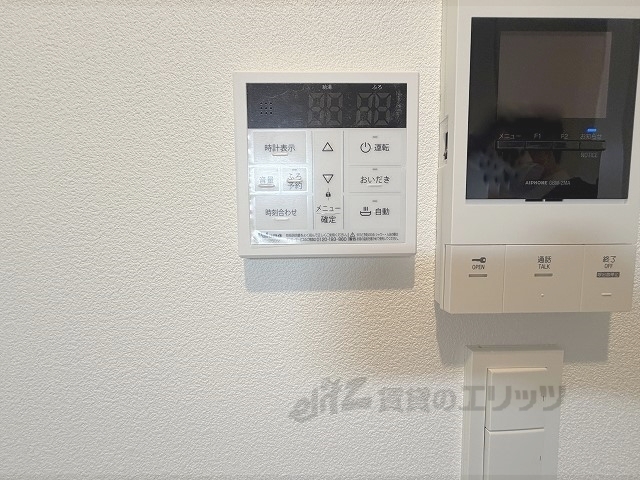 その他設備　給湯器リモコン