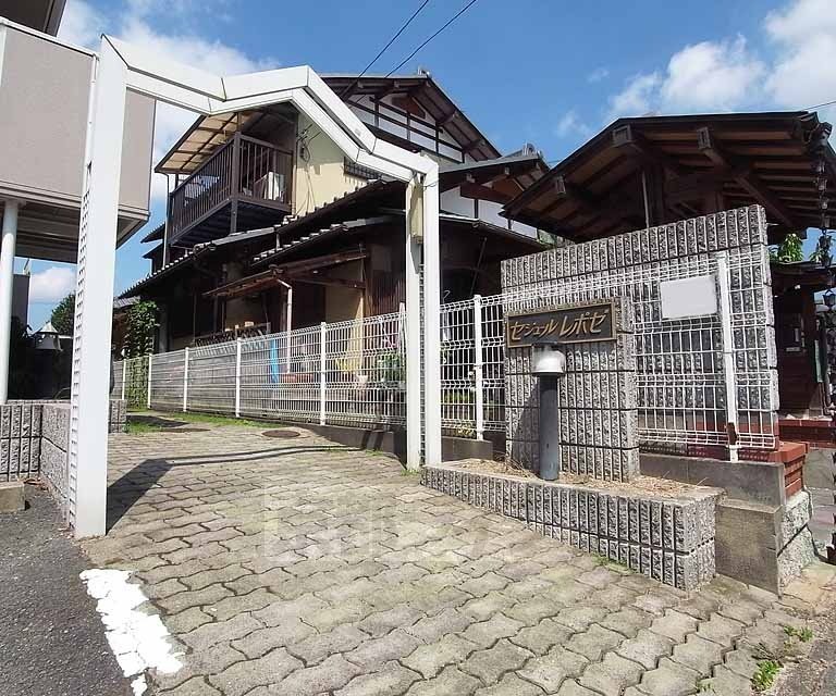 エントランス　オシャレな入り口です。