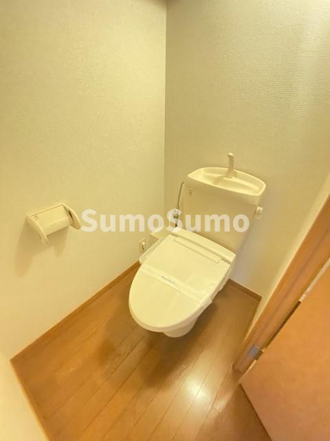 トイレ　落ち着いたトイレです