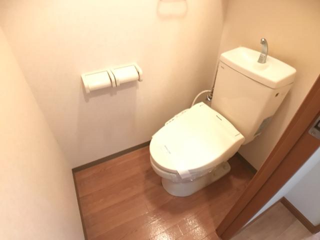 トイレ　シャワー付トイレ