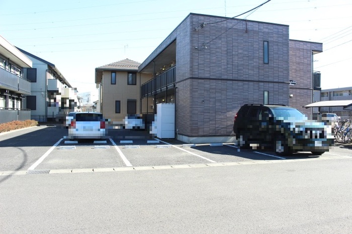 駐車場　駐車場