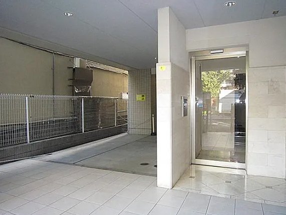 エントランス　☆きれいなエントランス☆