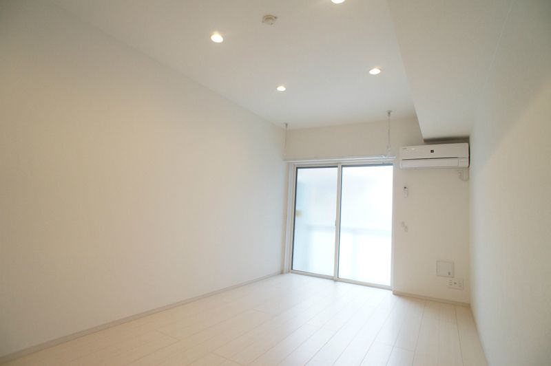 居室・リビング　別部屋参考写真となります