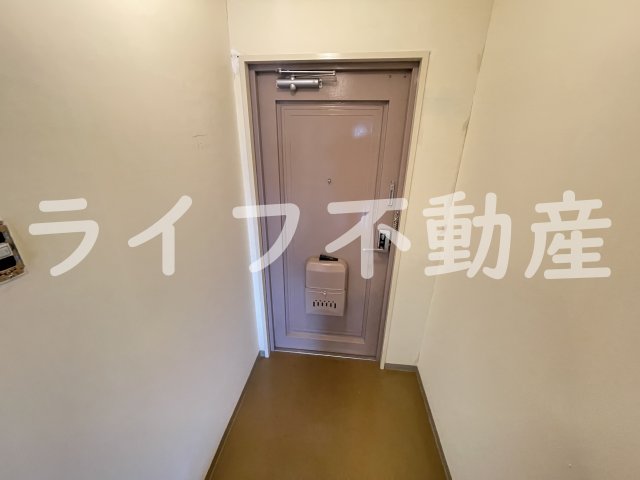 玄関　収納もある玄関です