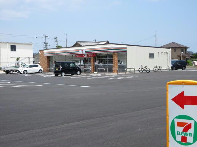 コンビニ　セブンイレブン西条三津屋東店（コンビニ）まで535m