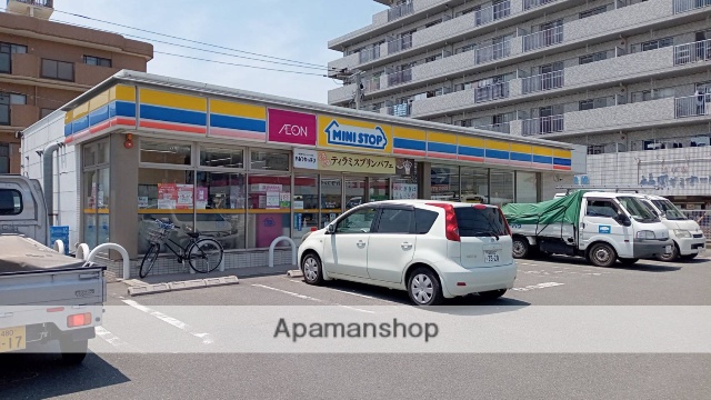 コンビニ　ミニストップ博多諸岡店（コンビニ）まで451m