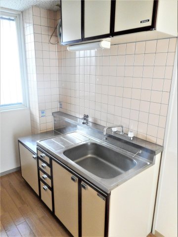 キッチン　※別部屋写真