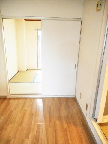 居室・リビング　※別部屋写真