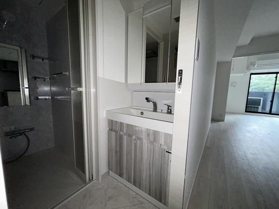 洗面設備　※別部屋の写真です