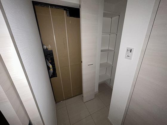 玄関　※別部屋の写真です