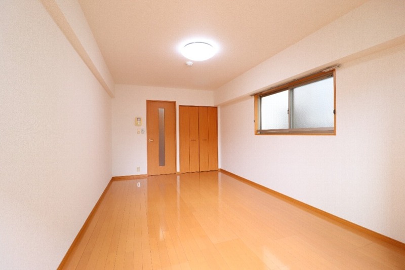 居室・リビング　同じお間取りの別のお部屋の写真です