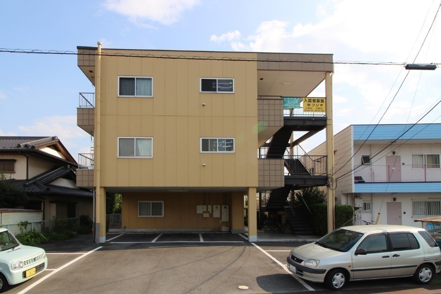 建物外観　日当たり良好