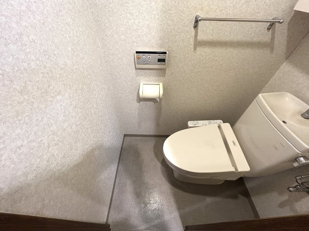 トイレ　トイレ