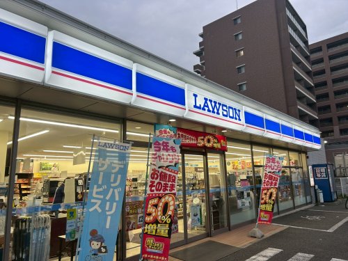 コンビニ　ローソン 西条新町店（コンビニ）まで874m