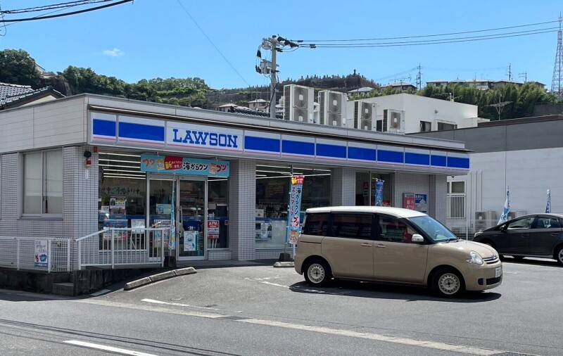 コンビニ　ローソン鹿児島田上天神店（コンビニ）まで220m