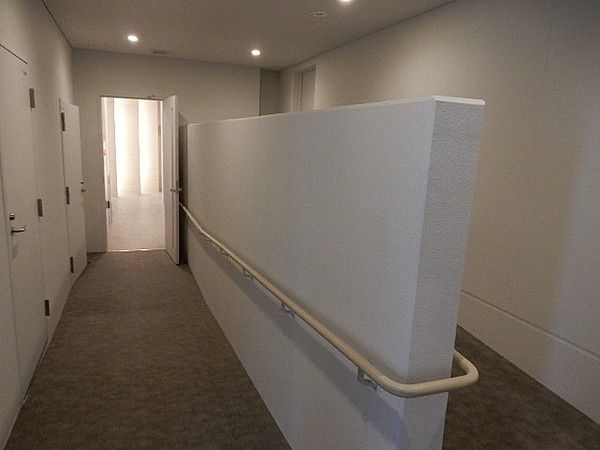 ロビー　建物の内部です