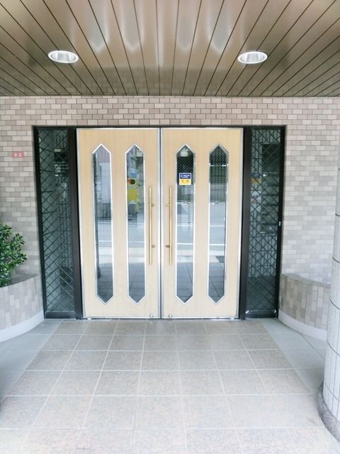 エントランス　エントランス