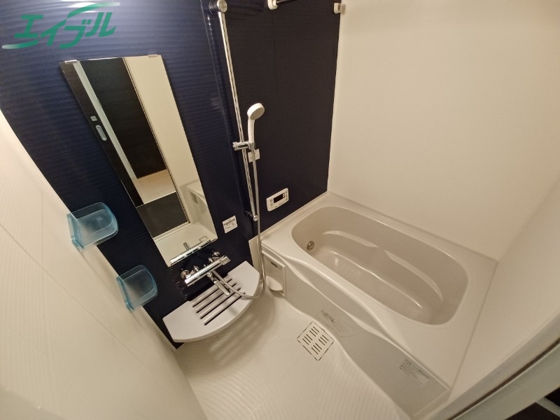 バス・シャワールーム　同物件別部屋の写真
