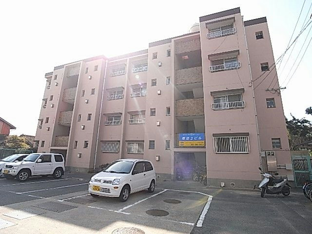 建物外観　新宮町でお部屋を探される際は、トーマスリビング古賀店へお気軽