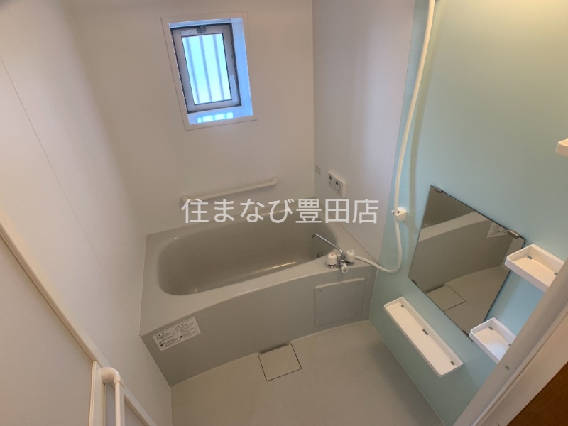 バス・シャワールーム　同型別部屋写真