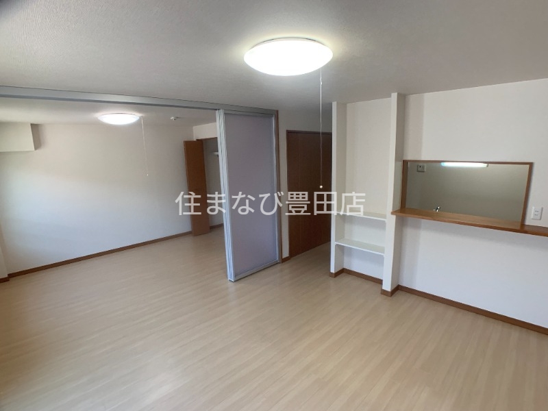居室・リビング　同型別部屋写真