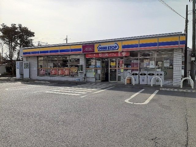 コンビニ　ミニストップ 印西草深店（コンビニ）まで500m