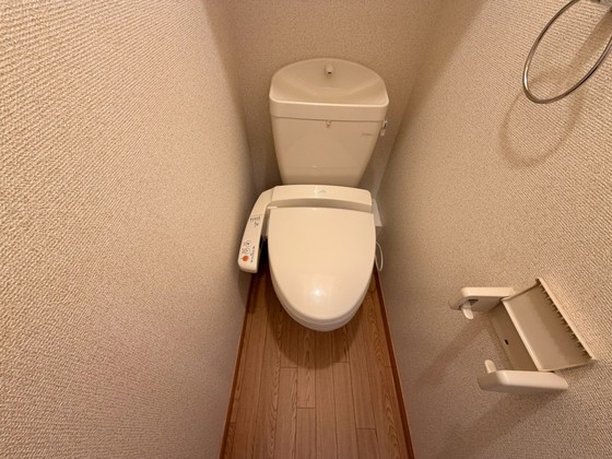 トイレ　※別部屋の写真です。現況を優先します。