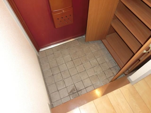 玄関　シューズボックス完備